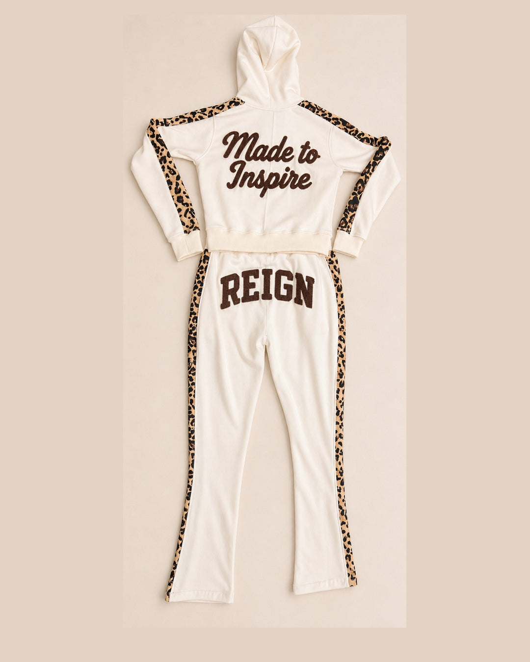 Her REIGN Flare Set — Wild Ambition